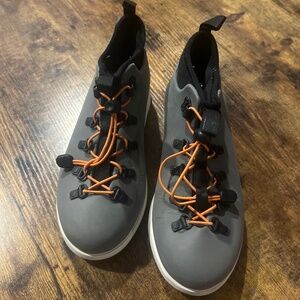 Kids Native boots Size j3
